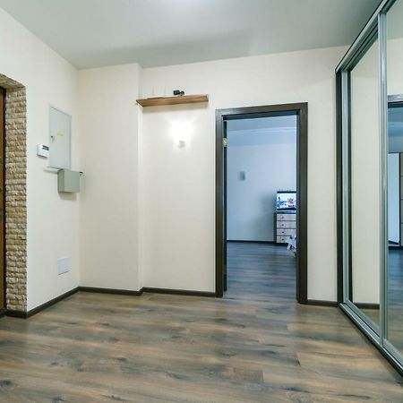 Люкс Апартаменты С 3 Комнатами Княжий Затон Kyiv Exterior foto